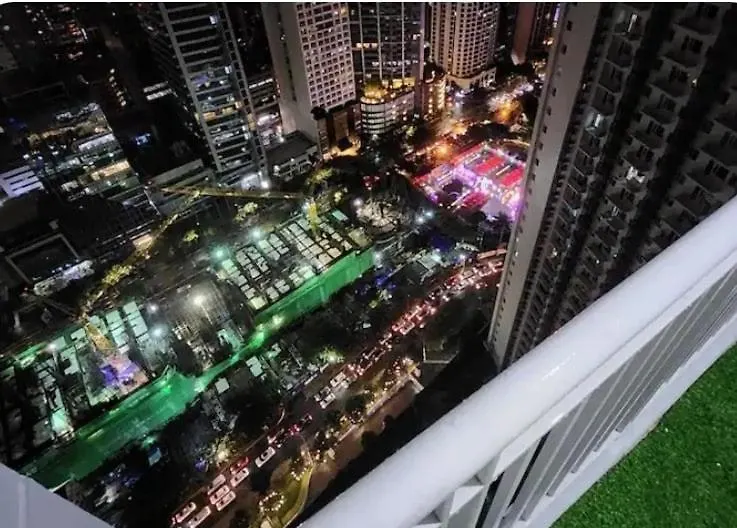 Gaming 2Br In Makati With City View Arcade Netflix Manila Philippines