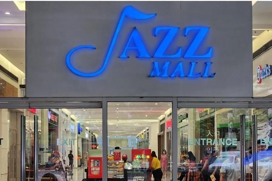 Gaming 2Br In Makati With City View Arcade Netflix Manila Philippines