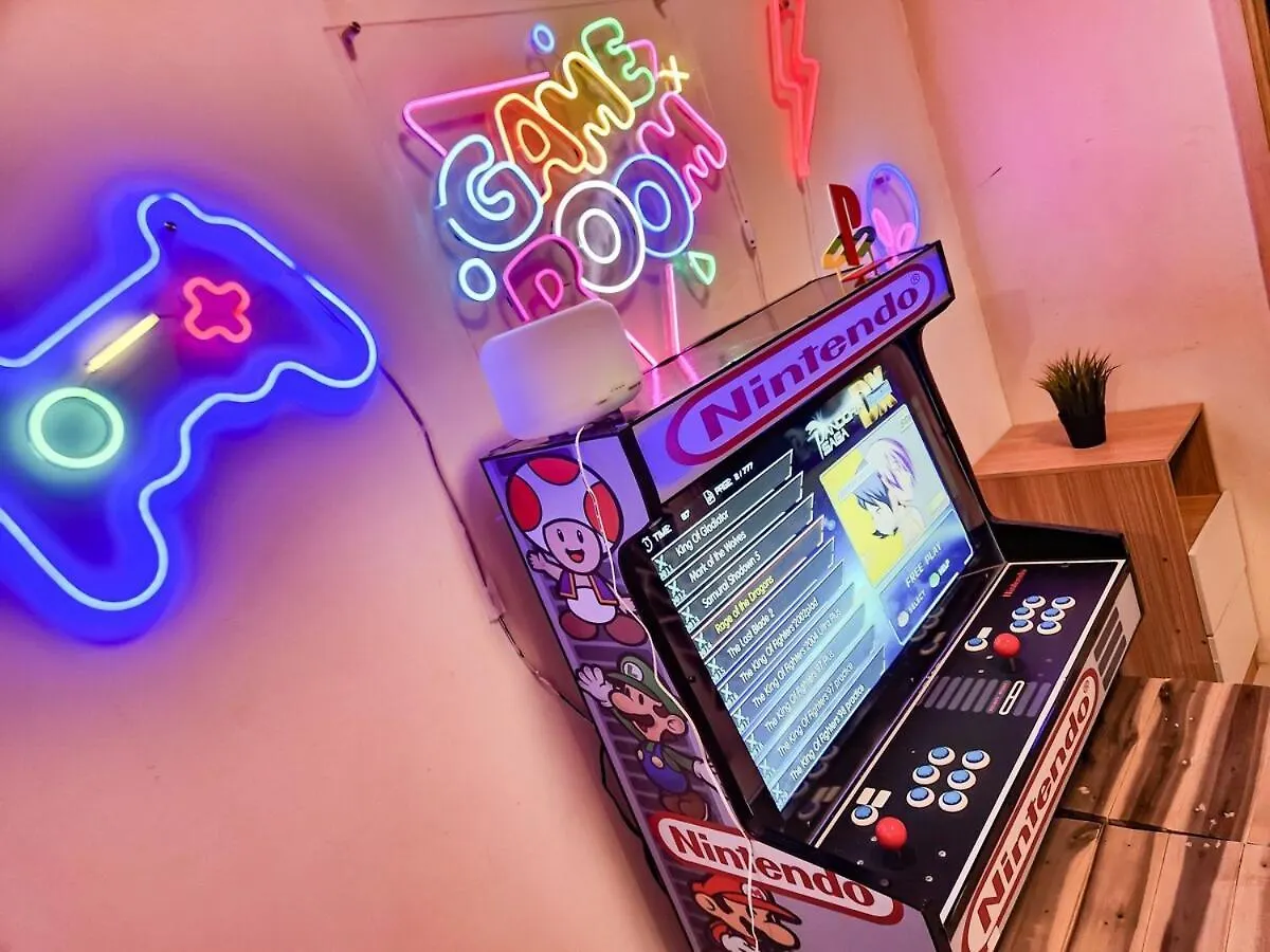 Gaming 2Br In Makati With City View Arcade Netflix Manila Philippines